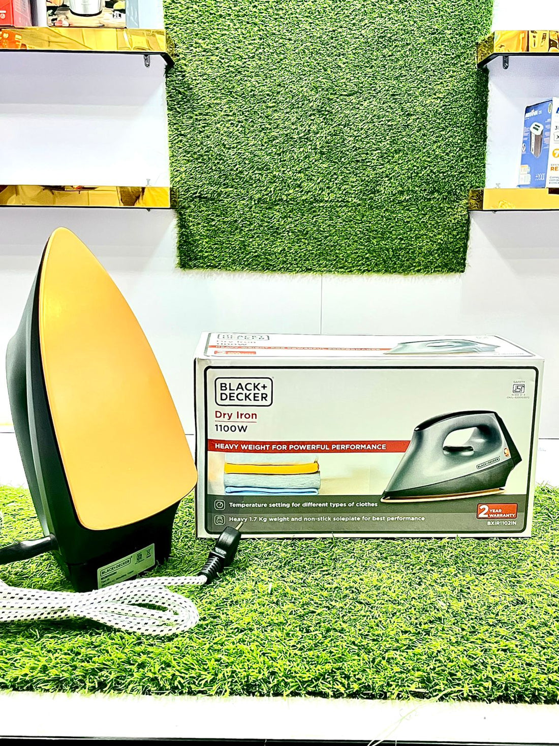 BLACK+DECKER BXIR1102IN 1100 W Dry Iron